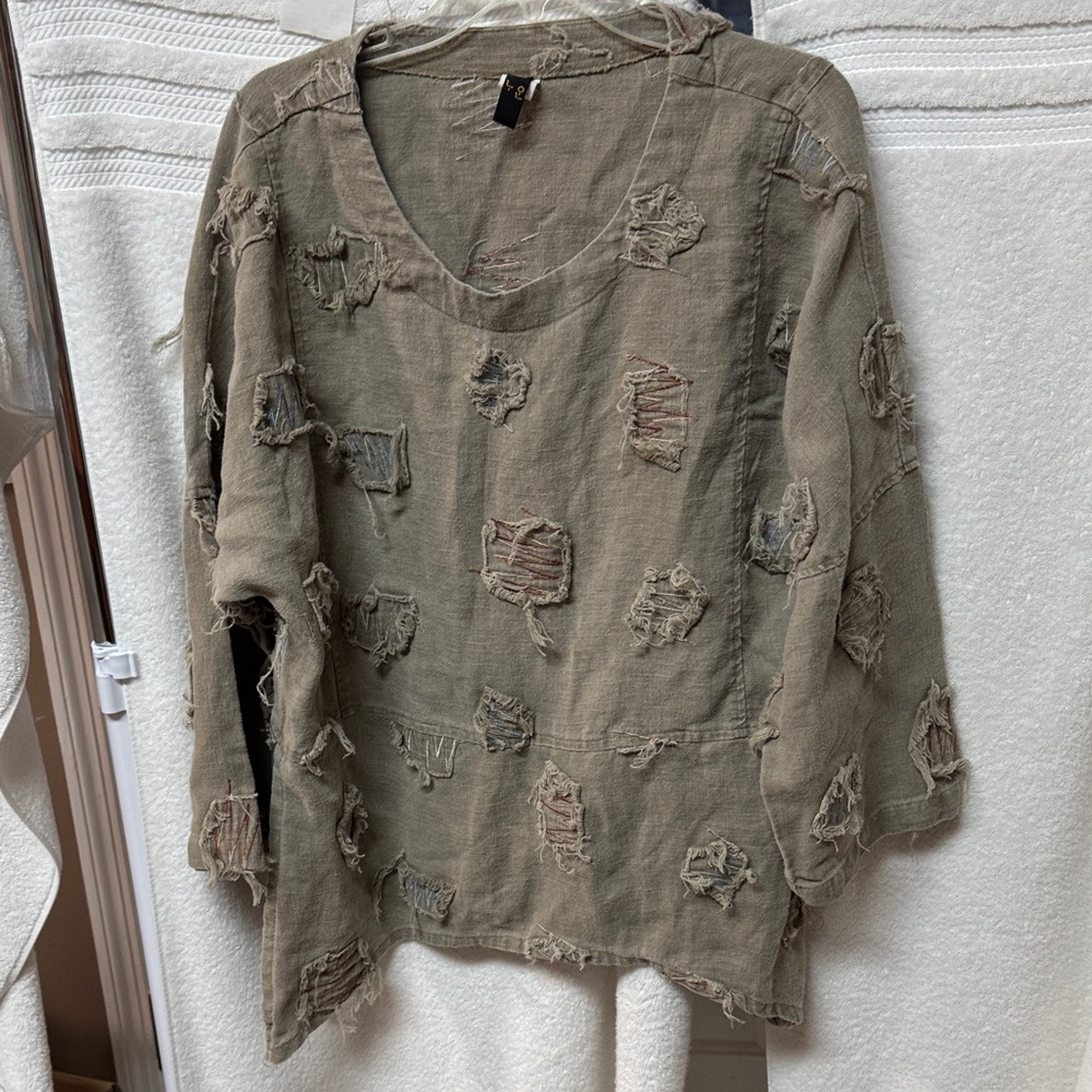 Women's Distressed Tunic Sweatshirt in Olive H5